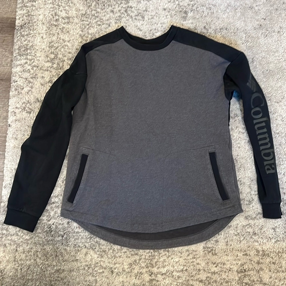 Columbia crewneck